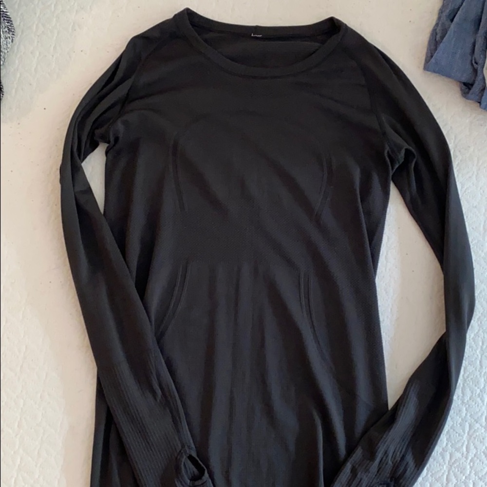lululemon Swiftly Tech black long sleeve